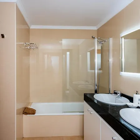 Inviting 4-bed In Vila *