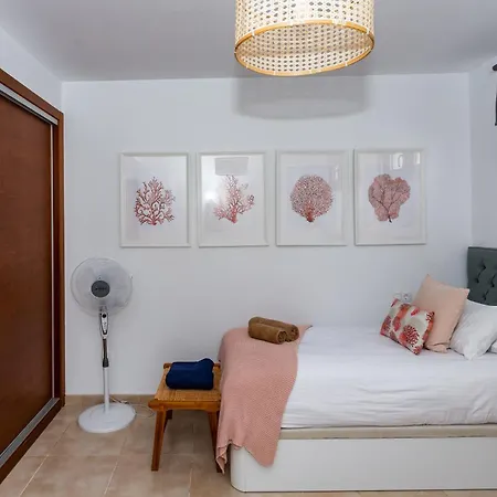 Inviting 4-bed In * Playa Blanca (Lanzarote)
